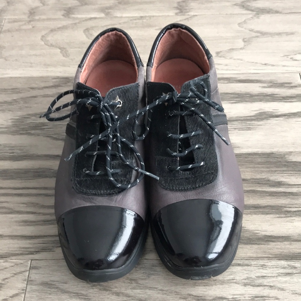 Hispatinas sneakers size 39, US 8